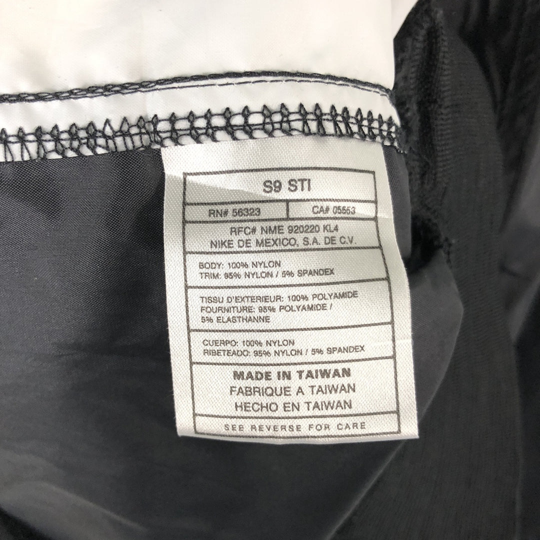 90'S Nike V-neck nylon pullover, men's XL size, vintage Nylon black type Vintage Second Hand