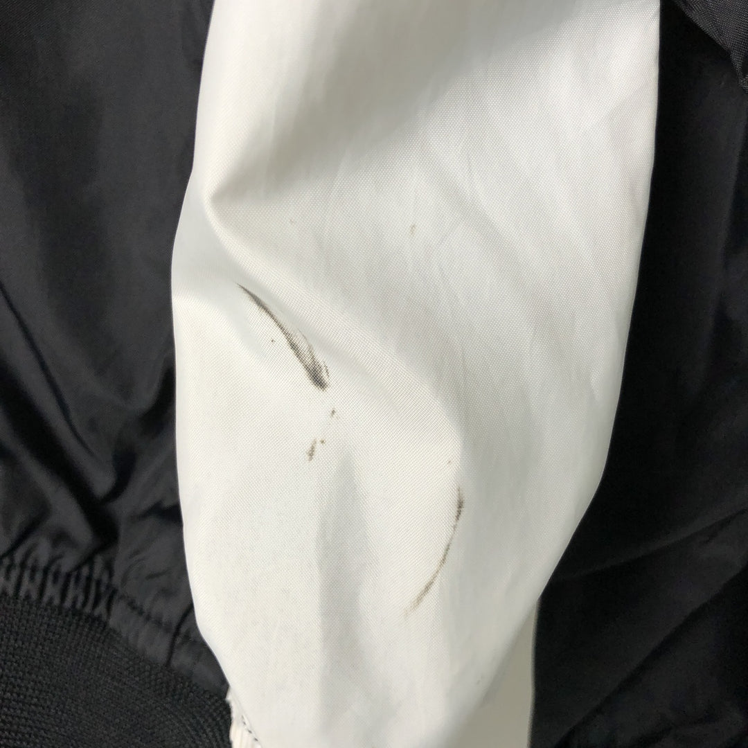 90'S Nike V-neck nylon pullover, men's size M, vintage Nylon black type Vintage Second Hand