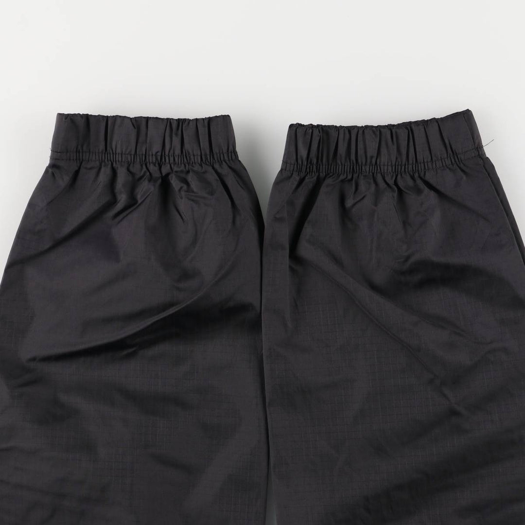 90'S Umbro Nylon Jacket, Men's Size Medium, Vintage Nylon navy blue type Vintage Second Hand