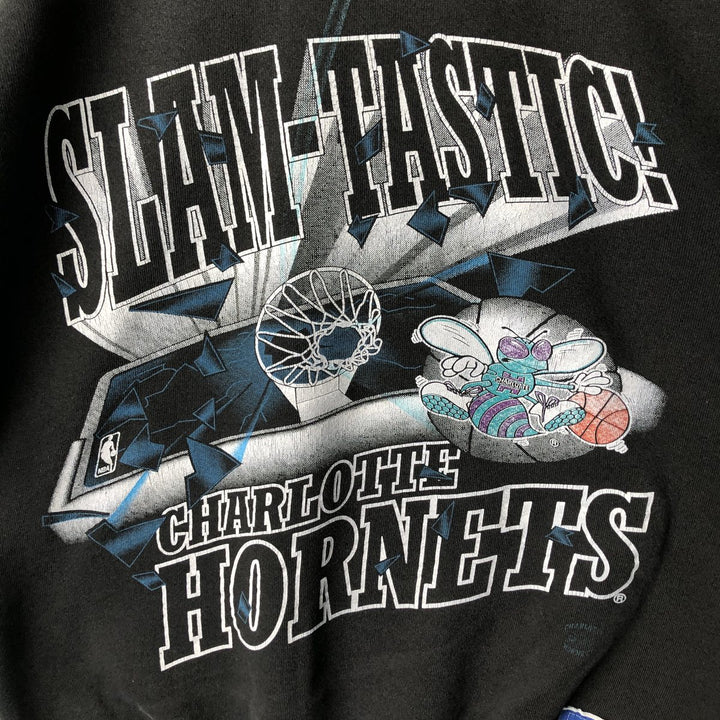 Vintage 90'S NUTMEG NBA Charlotte Hornets Print Sweatshirt, Made in USA, Men's Size Medium cotton black type Vintage Second Hand