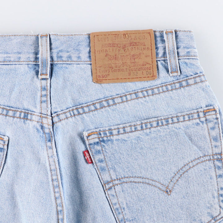 90'S Levi's 550 Relaxed Fit Denim Shorts (Jorts) Made in USA, Men's Size 32, Vintage cotton blue type Vintage Second Hand