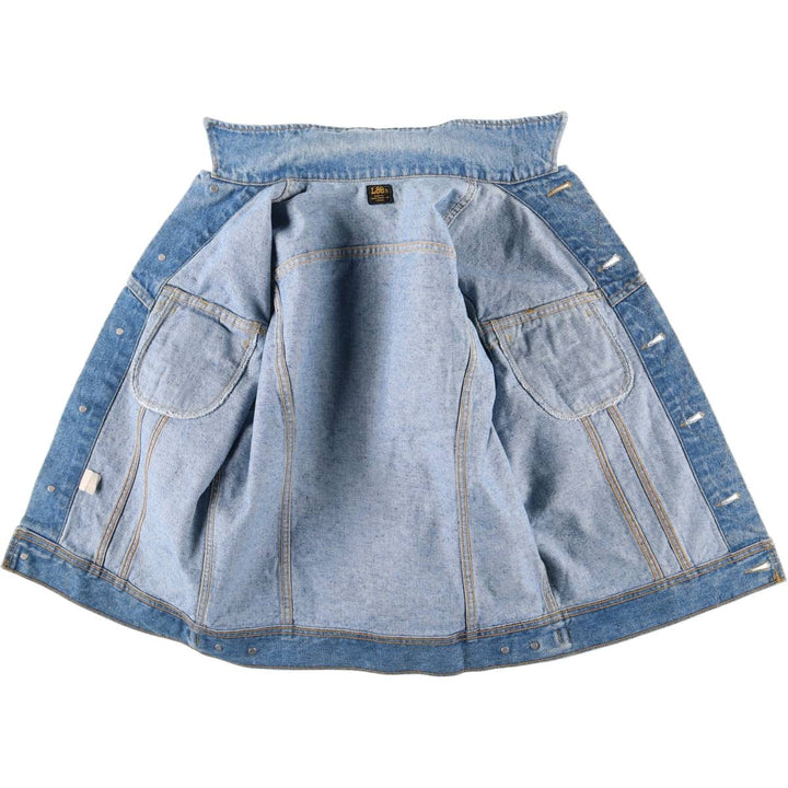 Vintage Lee denim jacket from the 1970'S to 1980s, made in Canada, size M. cotton blue type Vintage Second Hand