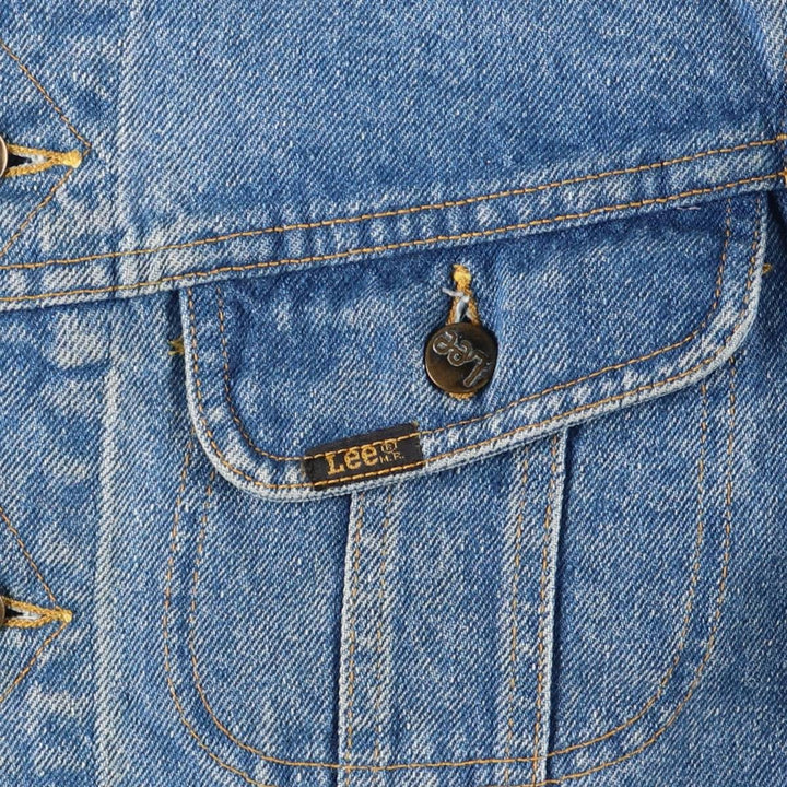 Vintage Lee denim jacket from the 1970'S to 1980s, made in Canada, size M. cotton blue type Vintage Second Hand