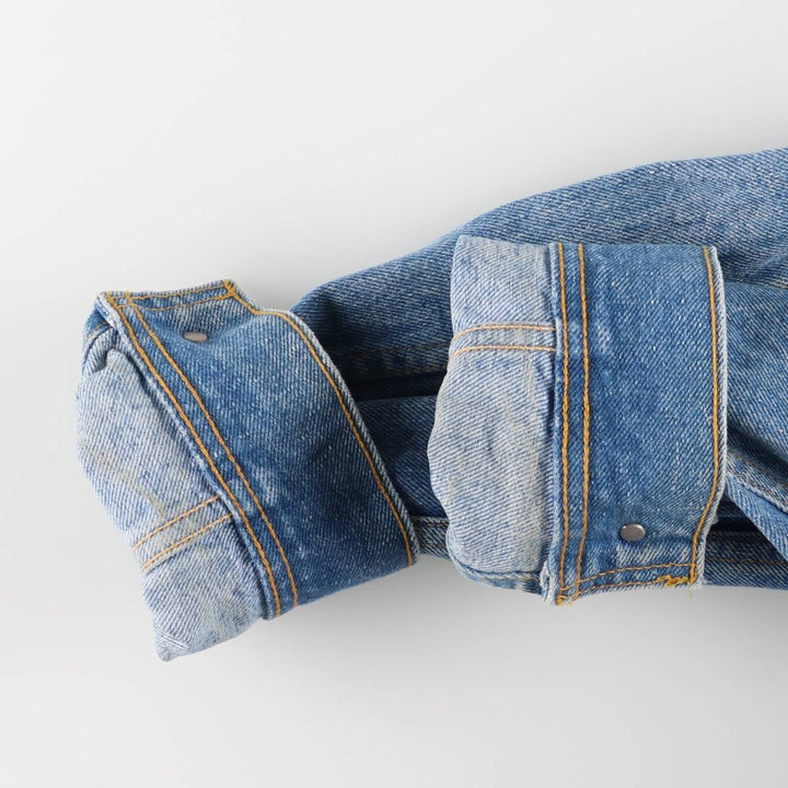 Vintage Lee denim jacket from the 1970'S to 1980s, made in Canada, size M. cotton blue type Vintage Second Hand