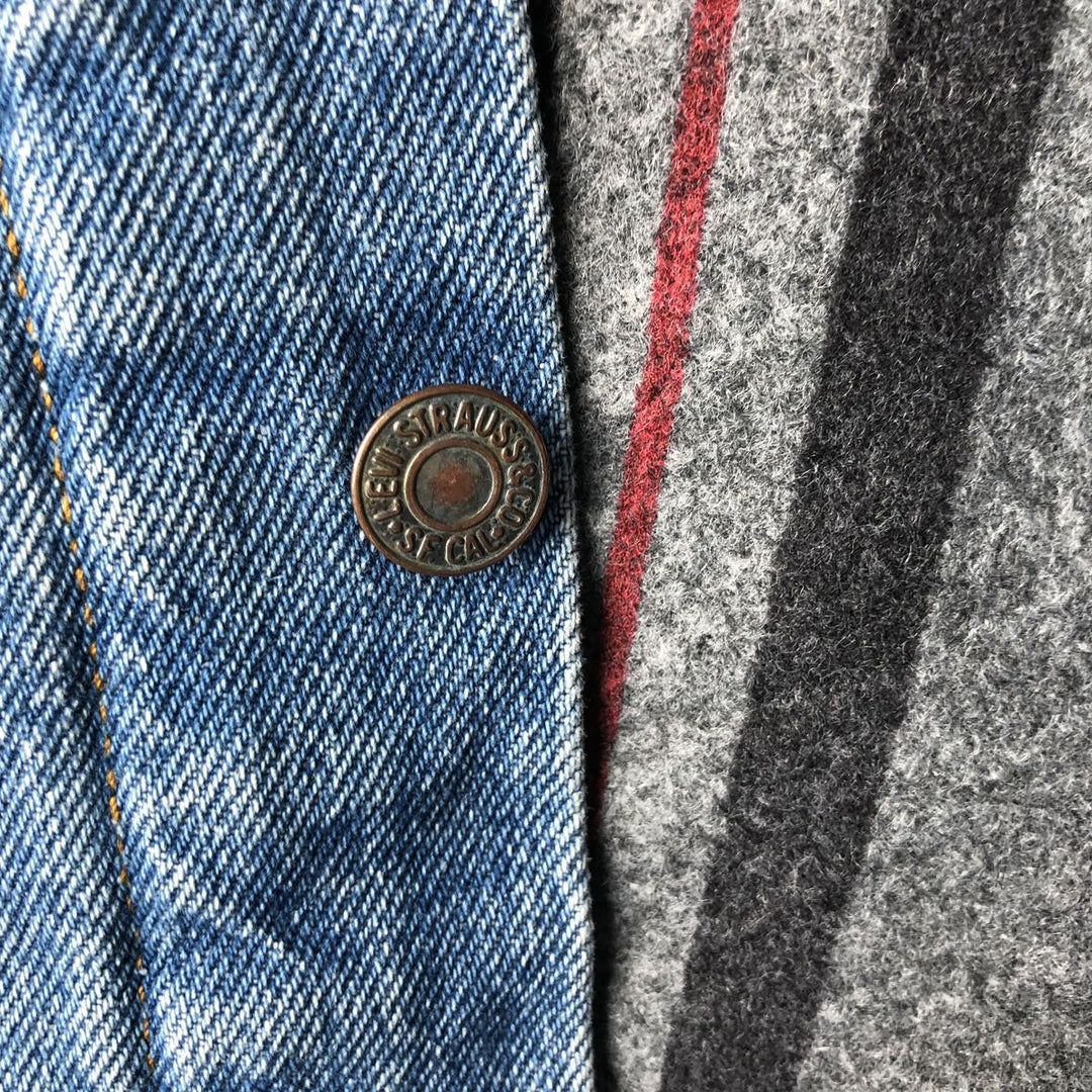 Vintage 1980'S Levi's 70609-0214 denim jacket, made in the USA, size L. unclear blue type Vintage Second Hand