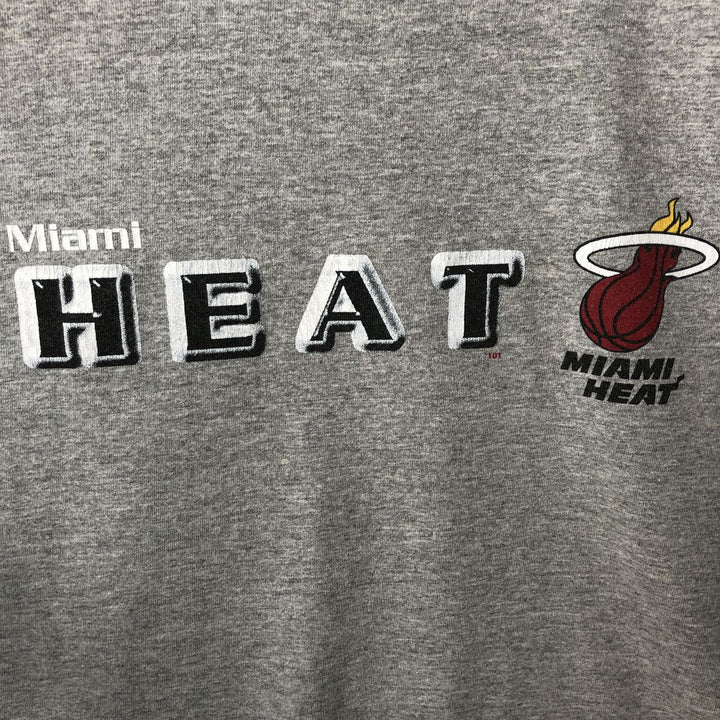 90'S Majestic NBA Miami Heat Sports Print T-Shirt, Men's Size L cotton gray type Vintage Second Hand