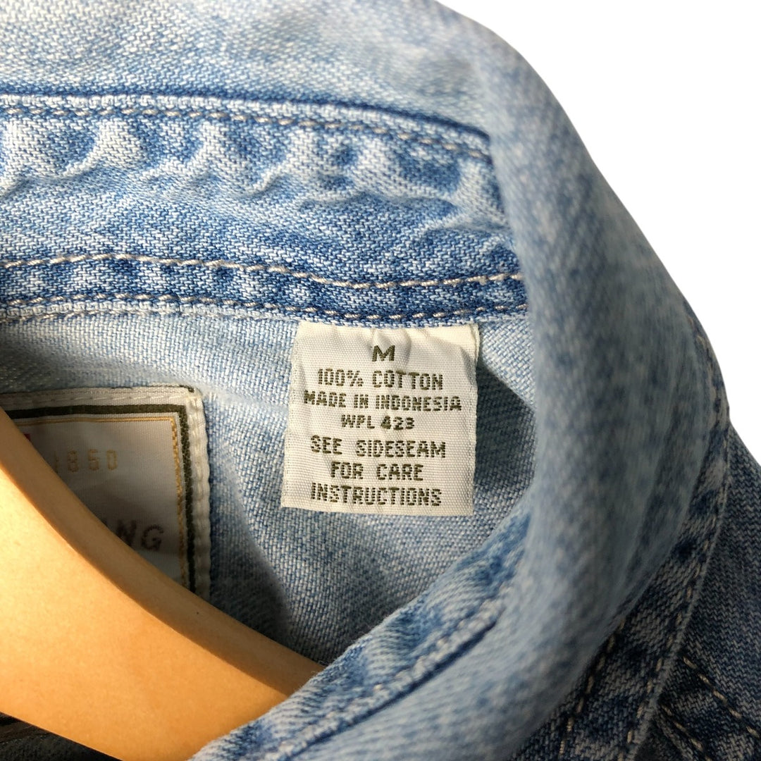 90'S Vintage Levi's Long Sleeve Denim Shirt, Men's Size Medium cotton Blue type light blue Vintage Second Hand