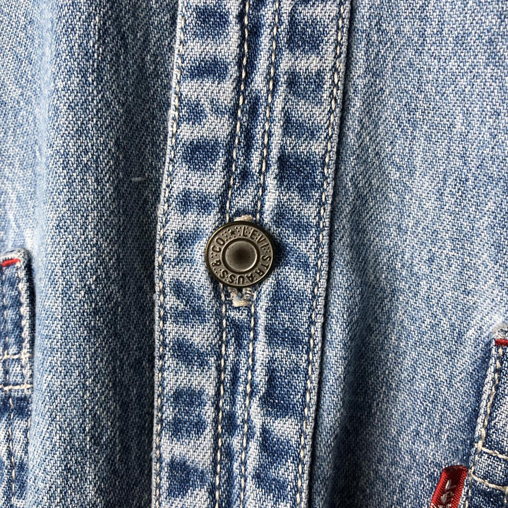 90'S Vintage Levi's Long Sleeve Denim Shirt, Men's Size Medium cotton Blue type light blue Vintage Second Hand
