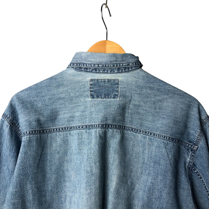 90'S Vintage Levi's Long Sleeve Denim Shirt, Men's Size Medium cotton Blue type light blue Vintage Second Hand