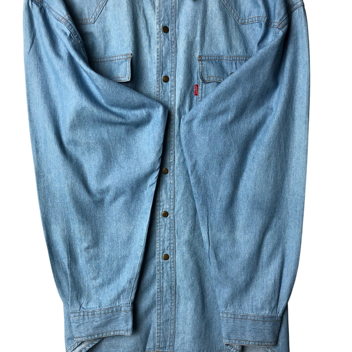 Levi's long-sleeved denim shirt, made in the USA, men's size XL cotton Blue type light blue Vintage Second Hand