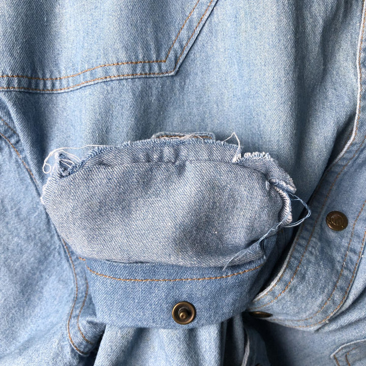 Levi's long-sleeved denim shirt, made in the USA, men's size XL cotton Blue type light blue Vintage Second Hand