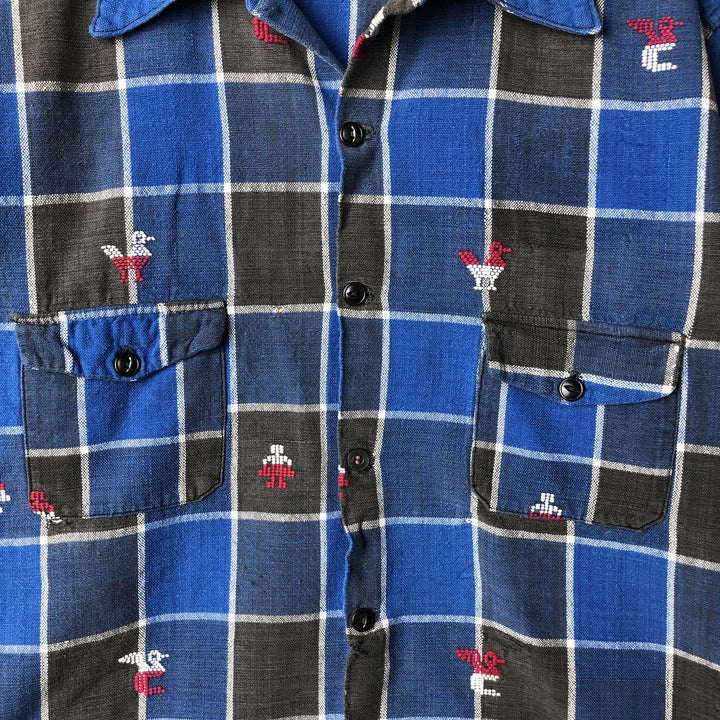 Check Pattern All-Over Print Long Sleeve Open Collar Box Shirt, Men's Size Medium, Vintage unclear blue type Vintage Second Hand