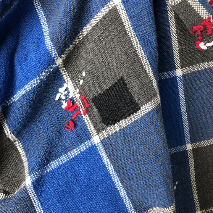 Check Pattern All-Over Print Long Sleeve Open Collar Box Shirt, Men's Size Medium, Vintage unclear blue type Vintage Second Hand