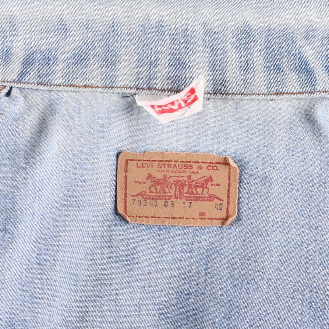 Vintage 1990'S Levi's 70500-0917 denim jacket, made in France, size L, men's unclear blue type Vintage Second Hand