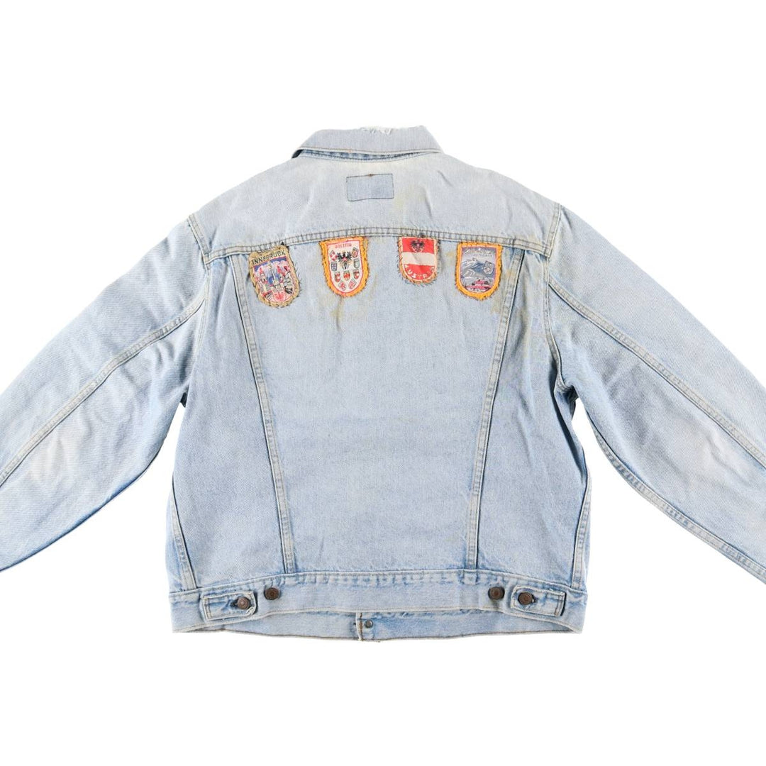 90'S Vintage Levi's Denim Jacket, Made in USA, Men's Size Medium unclear Blue type light blue Vintage Second Hand