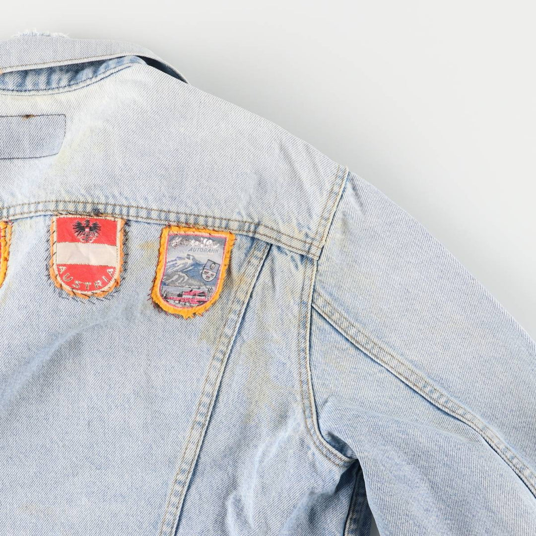 90'S Vintage Levi's Denim Jacket, Made in USA, Men's Size Medium unclear Blue type light blue Vintage Second Hand