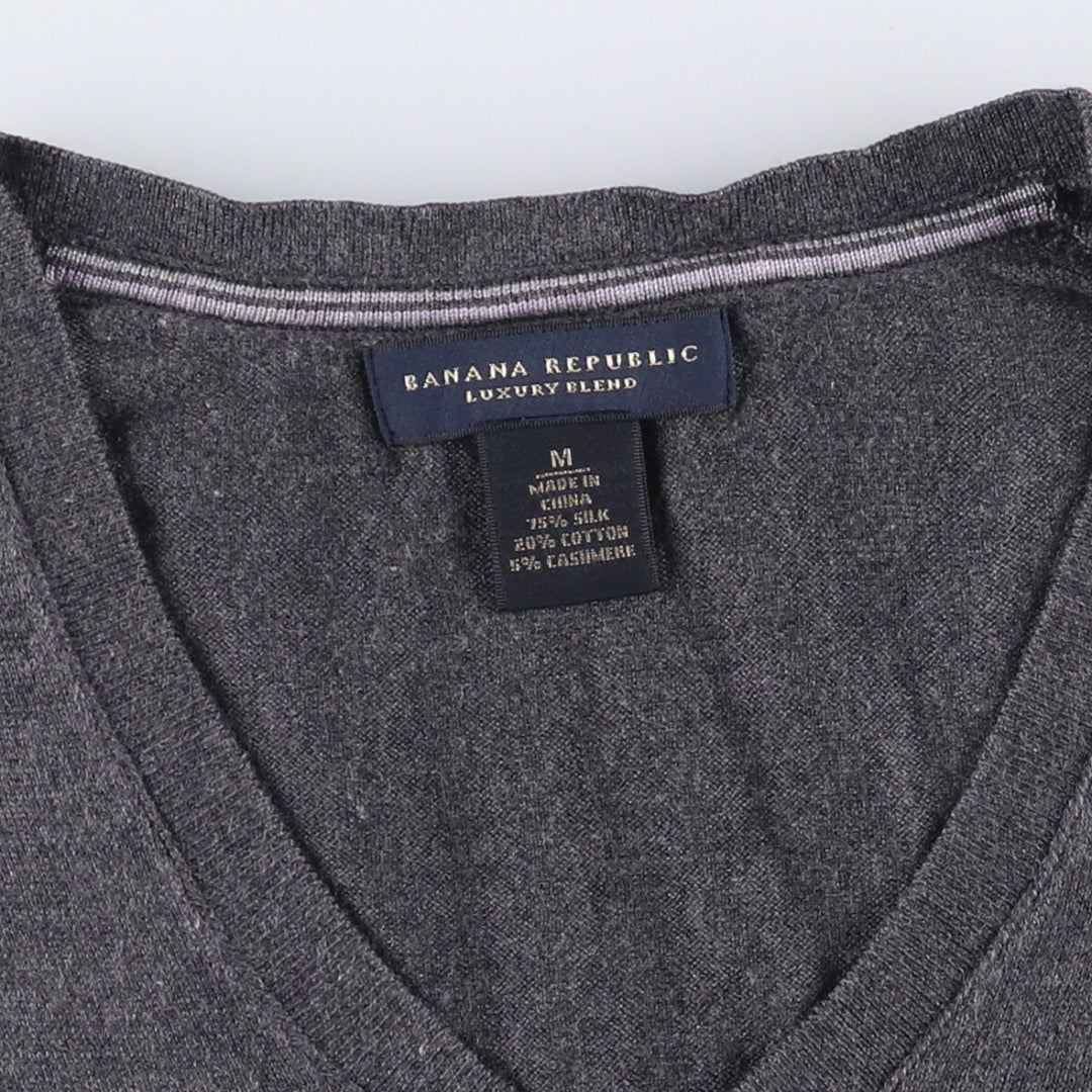 Banana Republic Cashmere Blend V-Neck Silk Knit Vest, Men's Size M silk gray type Vintage Second Hand