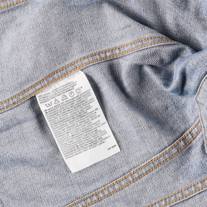 Levi's Euro Model Denim Jacket, Men's Size Medium cotton blue type Vintage Second Hand