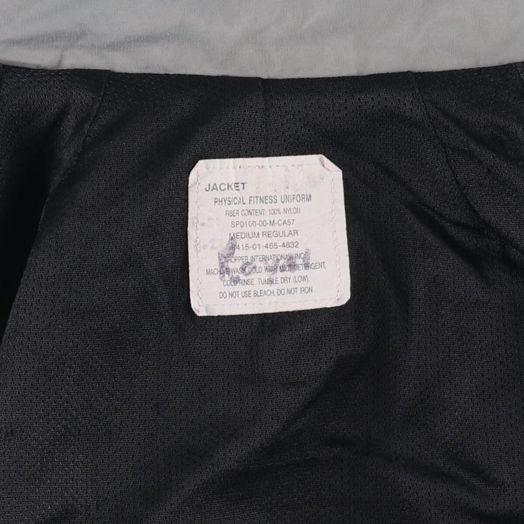 Authentic US Army PFU training jacket from the 2000s, made in the USA, medium regular, equivalent to men's size M. Nylon gray type Vintage Second Hand