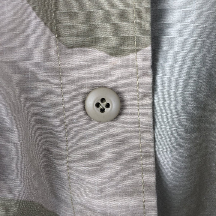 Civilian Camouflage Pattern 3C Desert Camo Stenciled Ripstop BDU Military Jacket, Made in USA, Men's Size Medium Nylon Beige type Vintage Second Hand