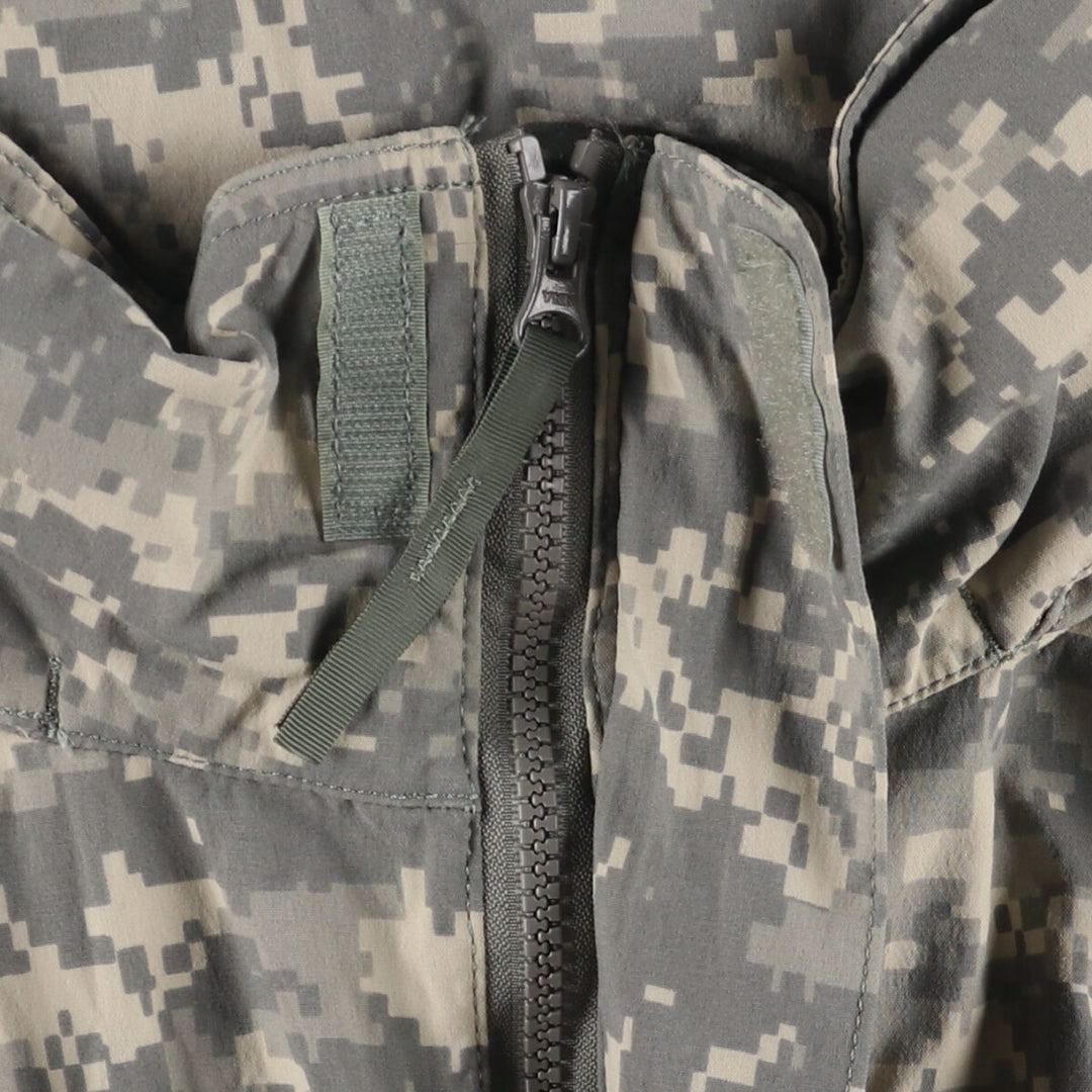 Authentic 2000'S US military ECWCS GEN3 ACU digital camo military Gore-Tex parka, made in the USA, size LR (equivalent to men's L). Nylon Khaki type Vintage Second Hand