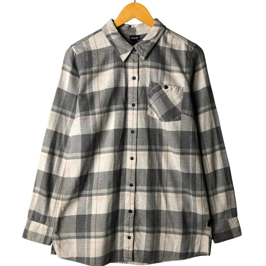 Patagonia Organic Cotton Check Pattern Long Sleeve Light Flannel Shirt (53235FA17), Women's Size Medium Organic cotton gray type Vintage Second Hand