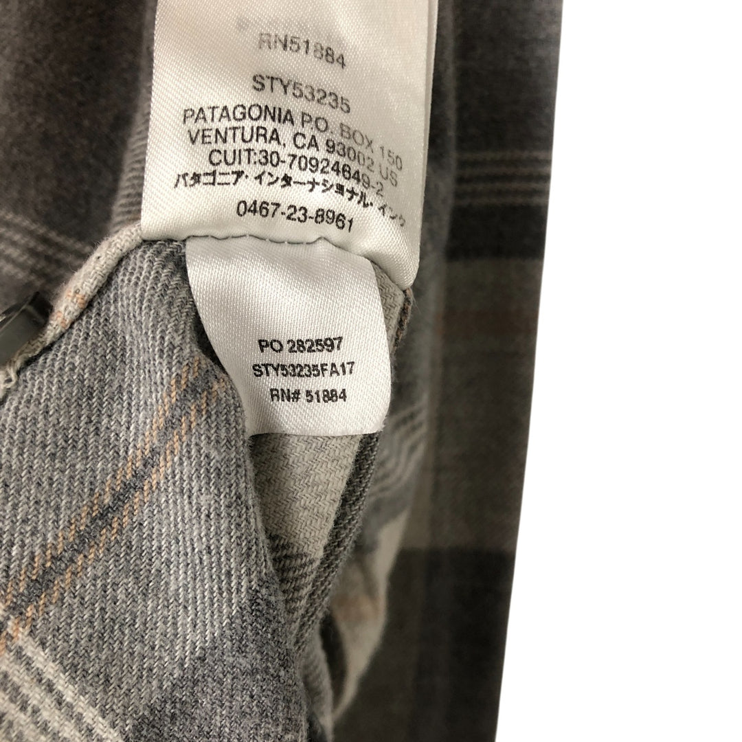 Patagonia Organic Cotton Check Pattern Long Sleeve Light Flannel Shirt (53235FA17), Women's Size Medium Organic cotton gray type Vintage Second Hand