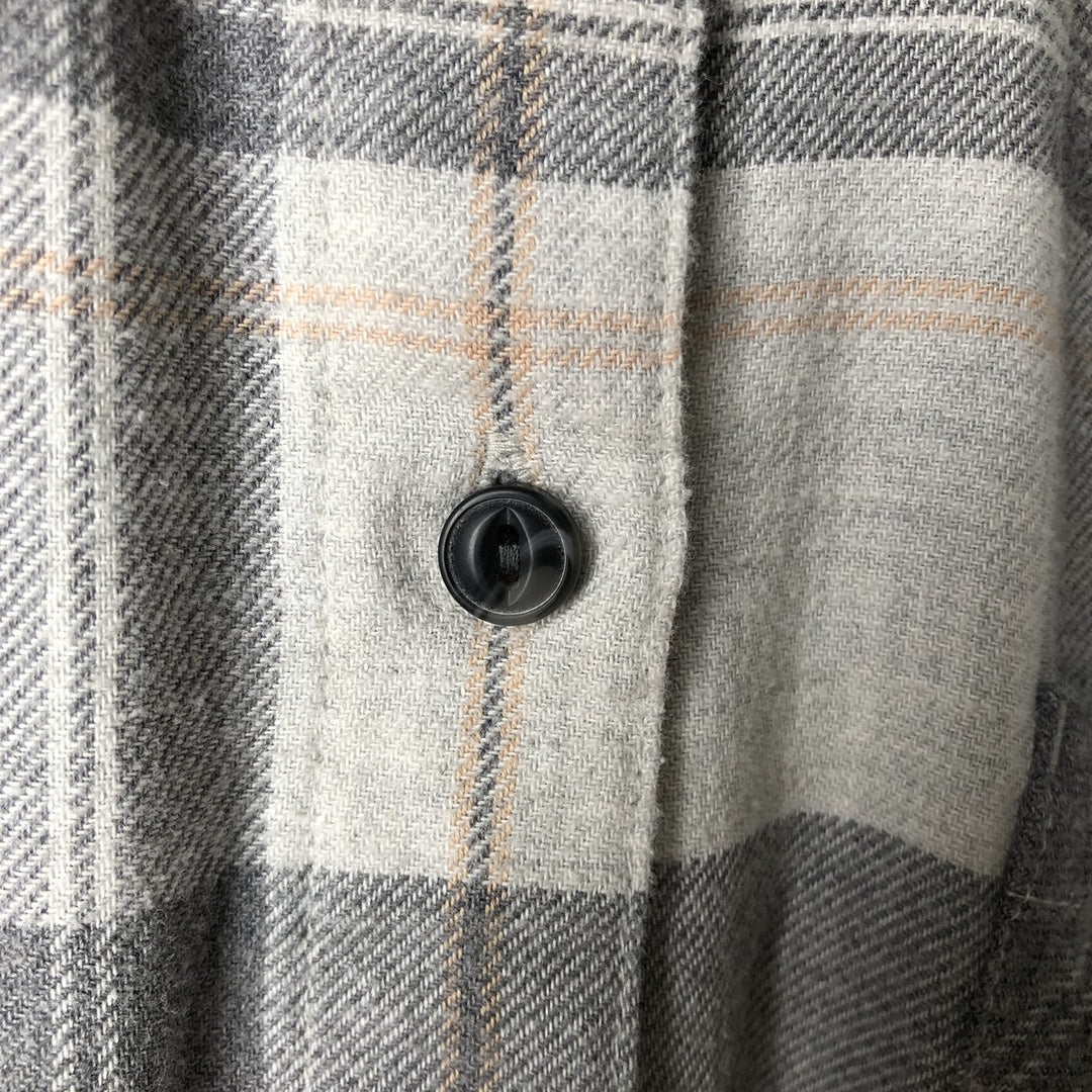 Patagonia Organic Cotton Check Pattern Long Sleeve Light Flannel Shirt (53235FA17), Women's Size Medium Organic cotton gray type Vintage Second Hand