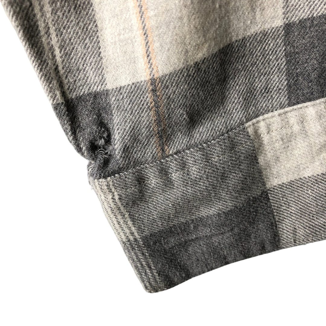 Patagonia Organic Cotton Check Pattern Long Sleeve Light Flannel Shirt (53235FA17), Women's Size Medium Organic cotton gray type Vintage Second Hand