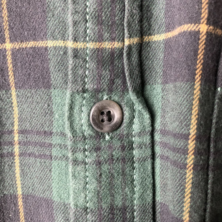 Eddie Bauer Check Pattern Button-Down Long Sleeve Light Flannel Shirt, Men's Size Small cotton green type Vintage Second Hand
