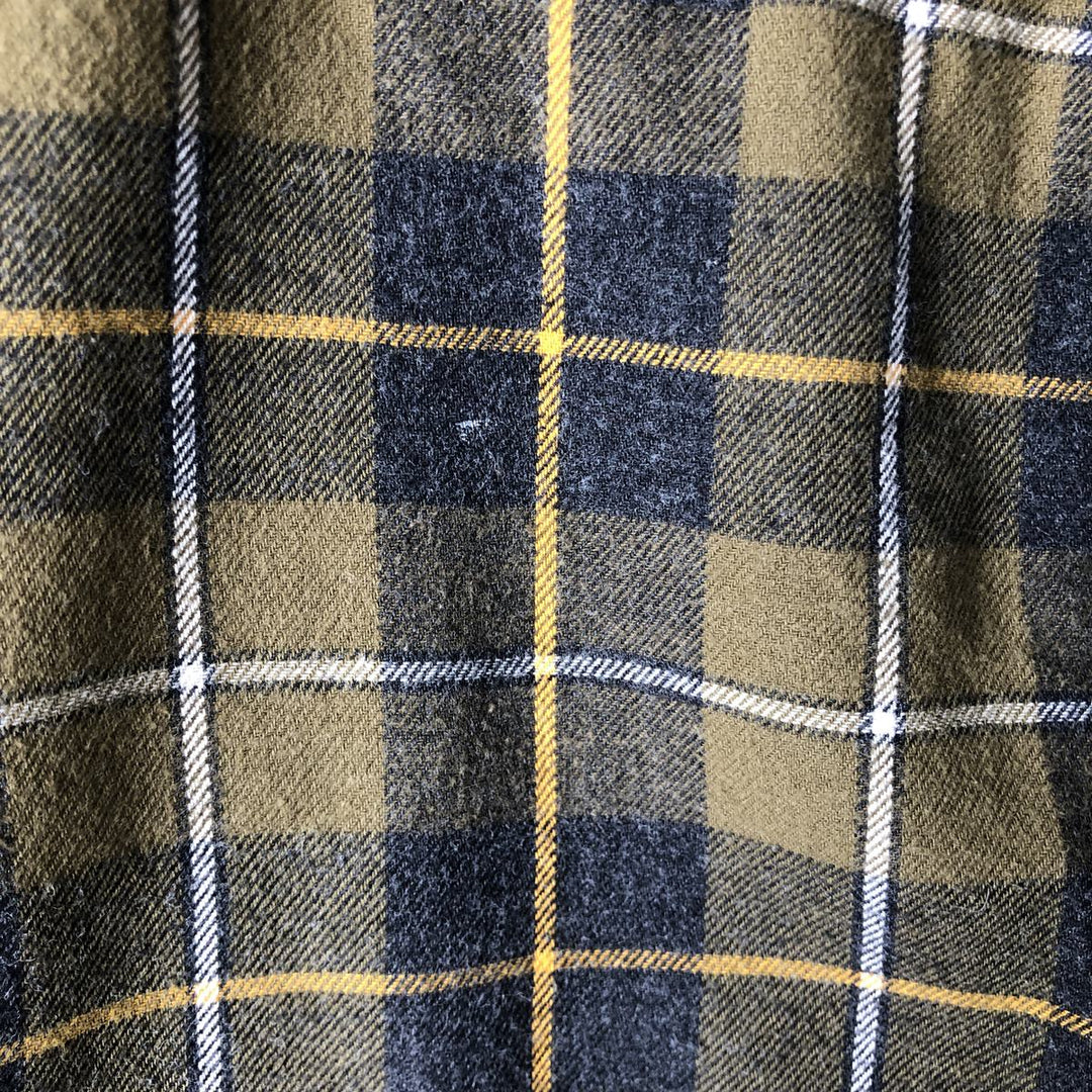St. John's Bay Classic Fit Check Pattern Button-Down Long Sleeve Light Flannel Shirt, Men's Size Small cotton Khaki type Vintage Second Hand