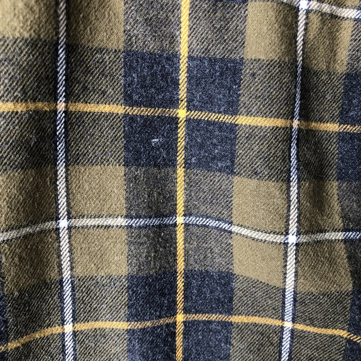 St. John's Bay Classic Fit Check Pattern Button-Down Long Sleeve Light Flannel Shirt, Men's Size Small cotton Khaki type Vintage Second Hand