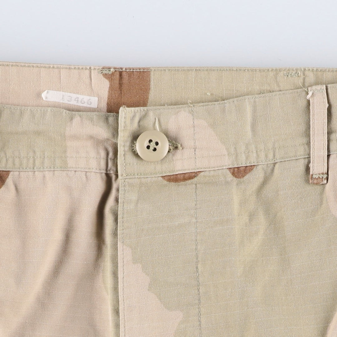 90'S US Military Camouflage Pattern 3C Desert Camo Ripstop Military Cargo Pants, Combat Pants, Made in USA, Men's Size W33 Nylon Khaki type Vintage Second Hand