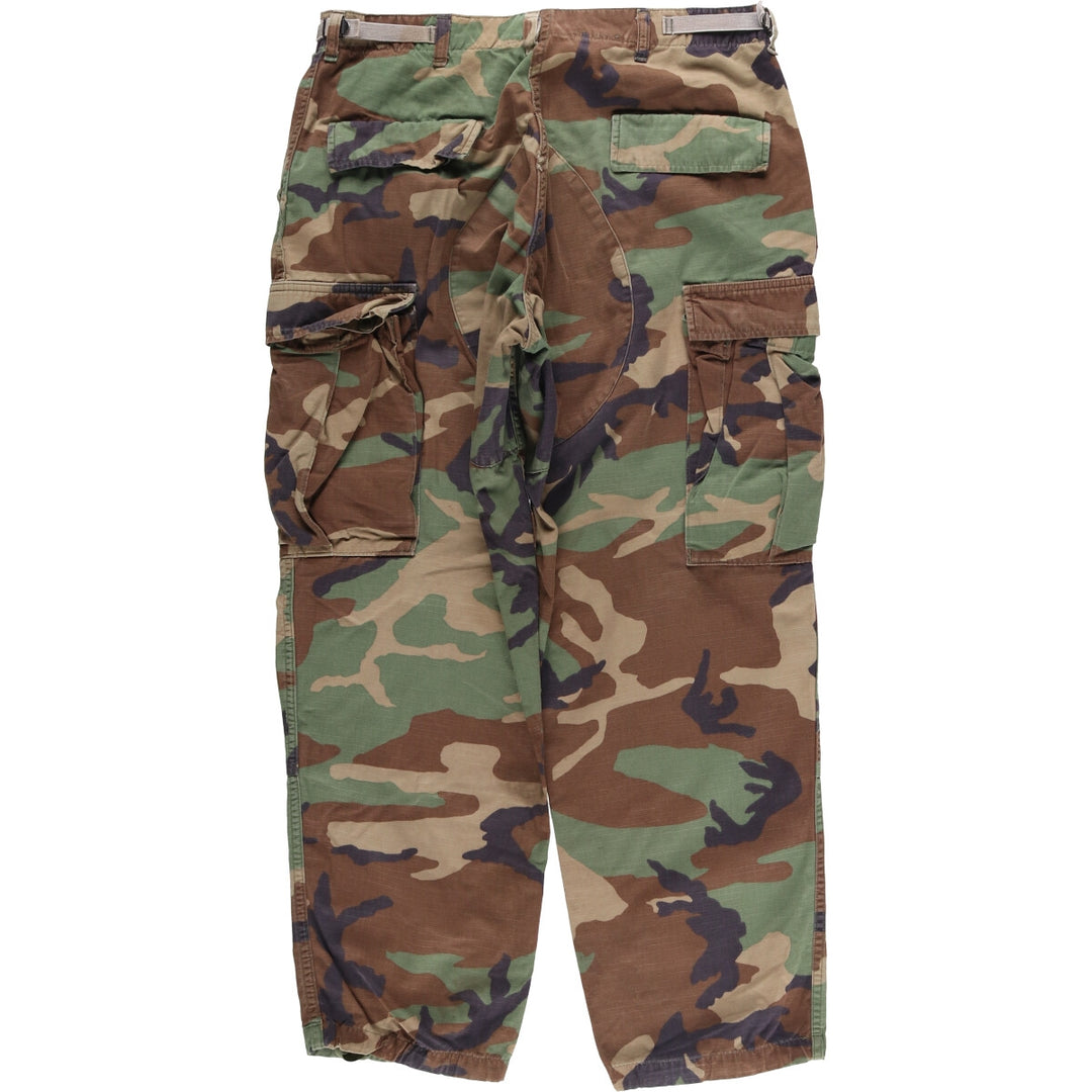 1990'S US Military Camouflage Woodland Camo Ripstop Military Cargo Pants, Combat Pants, Made in USA, Men's Size Medium Nylon Khaki type Vintage Second Hand