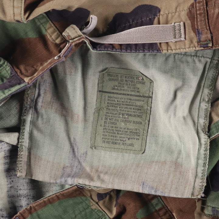 1990'S US Military Camouflage Woodland Camo Ripstop Military Cargo Pants, Combat Pants, Made in USA, Men's Size Medium Nylon Khaki type Vintage Second Hand