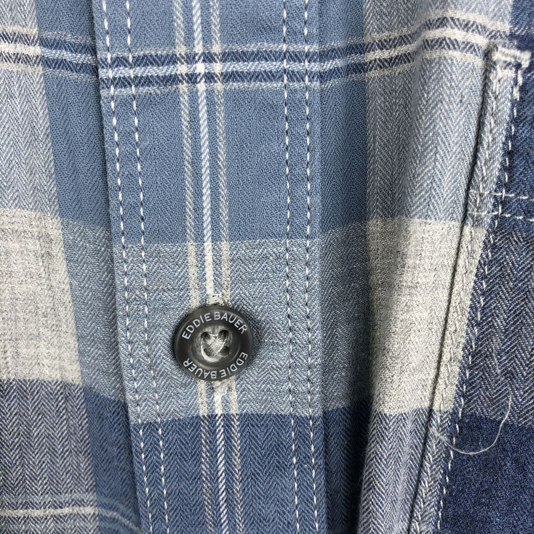 Eddie Bauer Long Sleeve Button-Down Check Shirt, Men's Size L cotton Blue type light blue Vintage Second Hand
