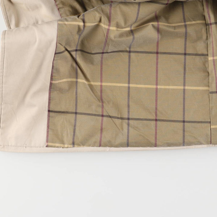 Burberry trench coat, made in Spain, size M polyester Beige type Vintage Second Hand