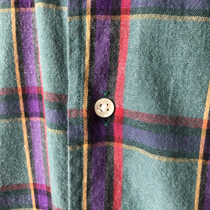 Vintage LLBean long-sleeved button-down check shirt from the 1980'S to 1990s, made in the USA, men's size XL cotton green type Vintage Second Hand