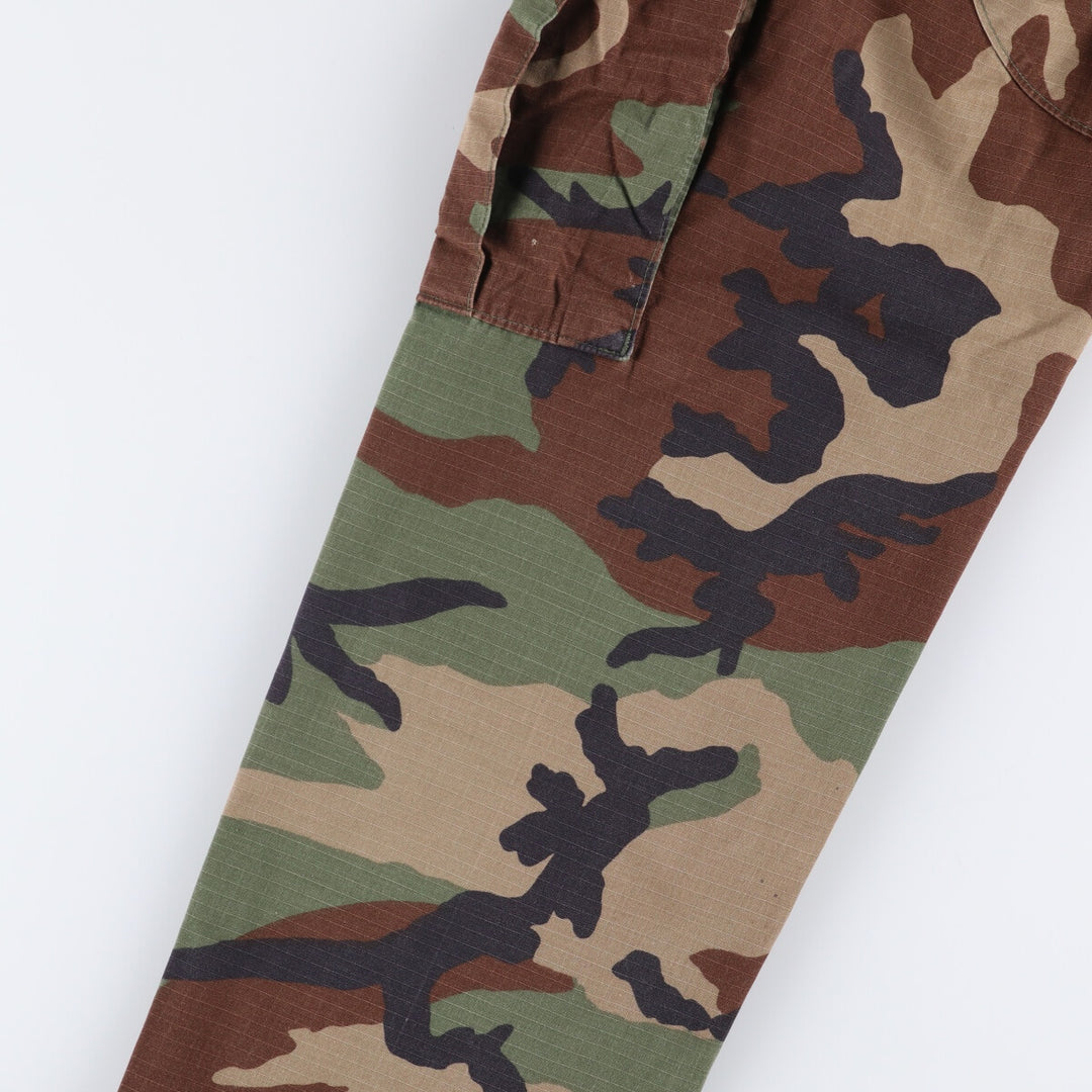 Authentic 2000'S US military woodland camo ripstop military cargo and combat pants, made in the USA, men's size W30. Nylon Khaki type Vintage Second Hand