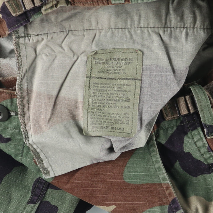 Authentic 2000'S US military camouflage woodland camo ripstop military cargo and combat pants, made in the USA, men's size small cotton Khaki type Vintage Second Hand