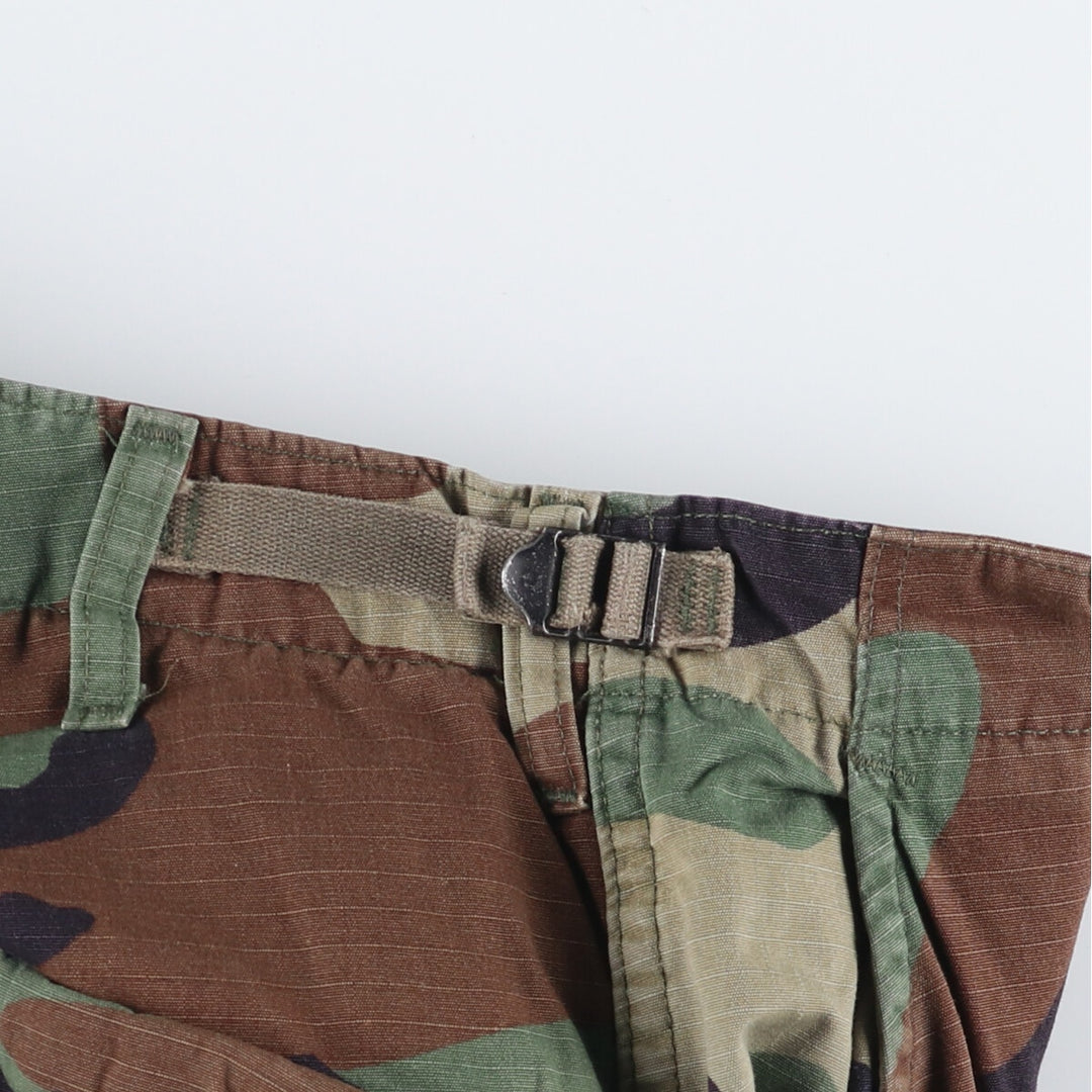Authentic 2000'S US military camouflage woodland camo ripstop military cargo and combat pants, made in the USA, men's size small cotton Khaki type Vintage Second Hand
