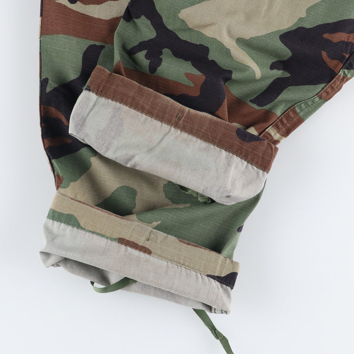 Authentic 2000'S US military camouflage woodland camo ripstop military cargo and combat pants, made in the USA, men's size small cotton Khaki type Vintage Second Hand