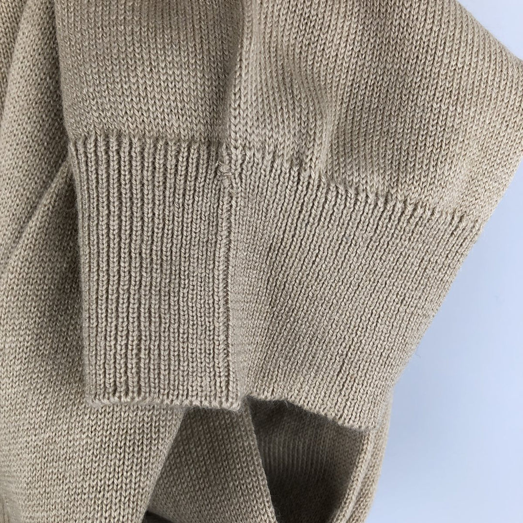 Lacoste V-neck acrylic and wool knit sweater, size 6, men's XL wool Beige type Vintage Second Hand