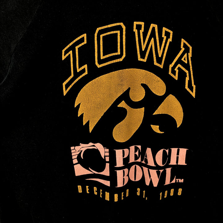 Vintage 1980'S Fruit of the Loom University of Iowa logo sweatshirt, Made in USA, Men's XL unclear black type Vintage Second Hand