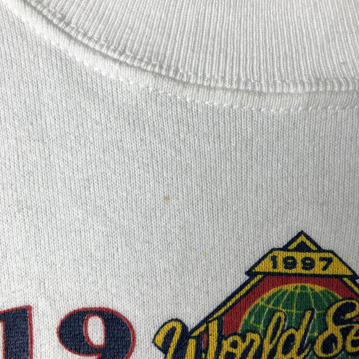 1997 Fruit of the Loom World Series MLB Cleveland Indians Print Sweatshirt from the 1990s cotton white type Vintage Second Hand