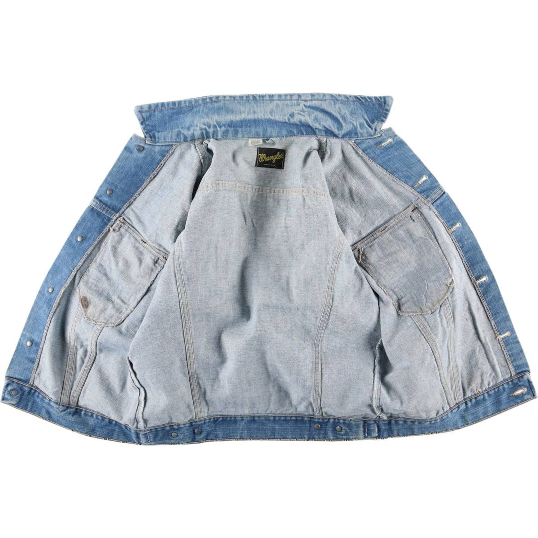 Vintage 1970'S Wrangler denim jacket with black tag, made in the USA, size M, men's size. unclear blue type Vintage Second Hand