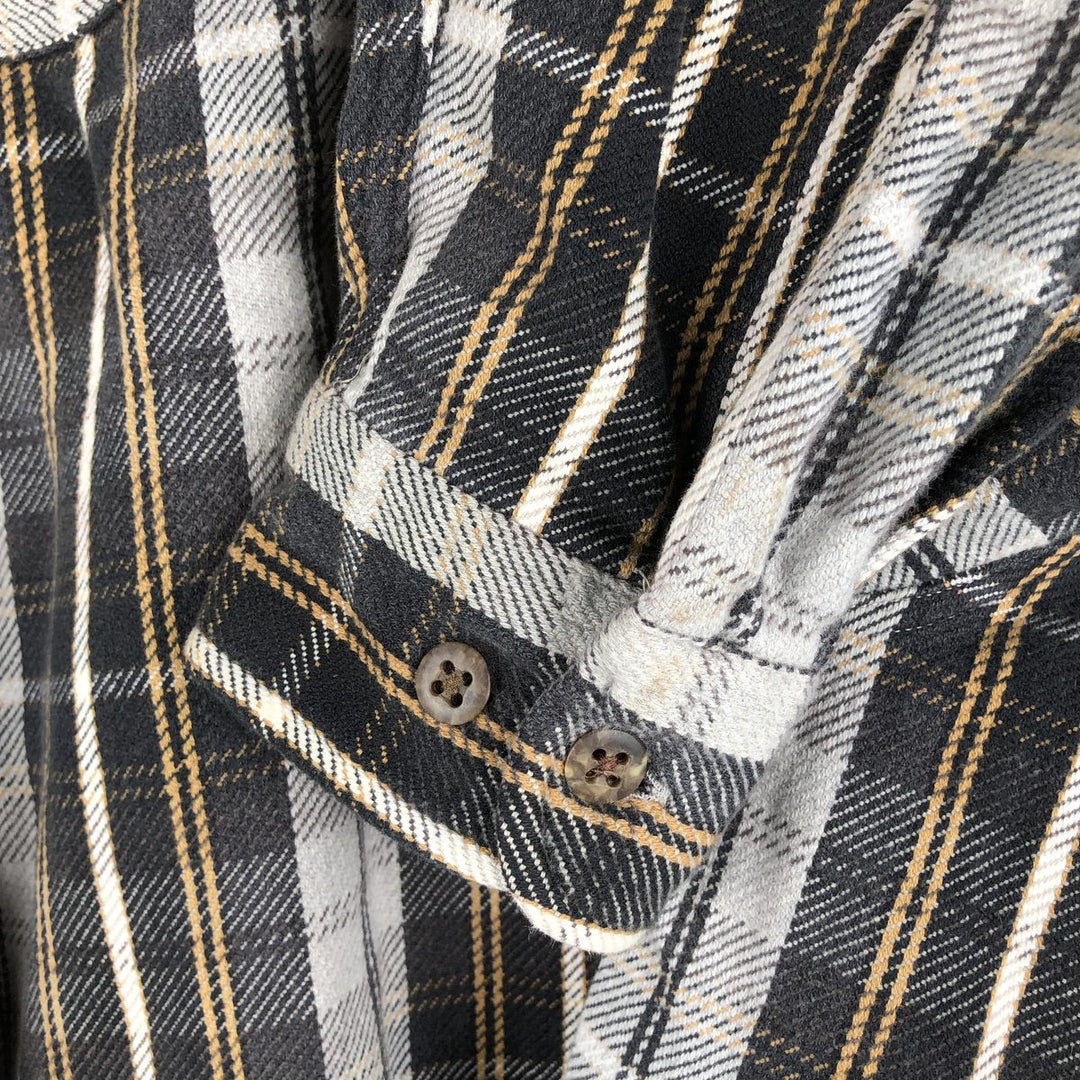90'S St. John's Bay Check Pattern Long Sleeve Button-Down Heavy Flannel Shirt, Men's Size XL cotton gray type Vintage Second Hand