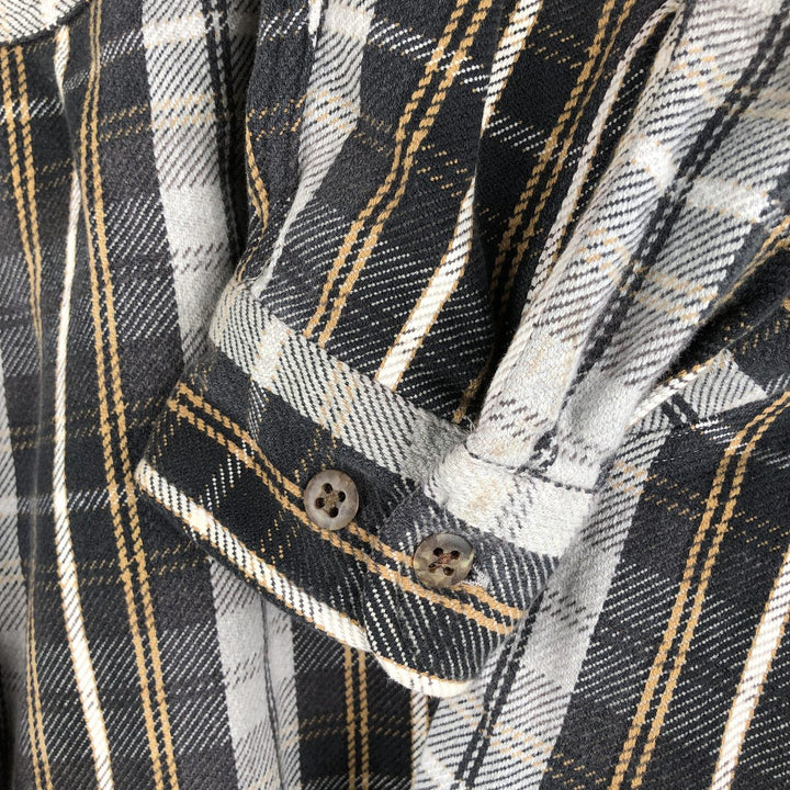 90'S St. John's Bay Check Pattern Long Sleeve Button-Down Heavy Flannel Shirt, Men's Size XL cotton gray type Vintage Second Hand