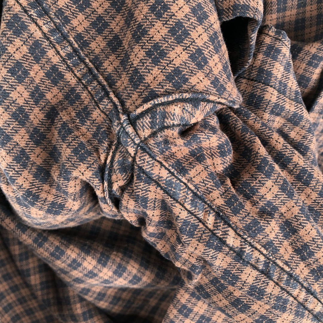 2000'S Eddie Bauer Relaxed Fit Check Pattern Long Sleeve Light Flannel Shirt, Men's Size Small cotton brown type Vintage Second Hand