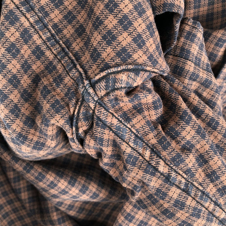 2000'S Eddie Bauer Relaxed Fit Check Pattern Long Sleeve Light Flannel Shirt, Men's Size Small cotton brown type Vintage Second Hand
